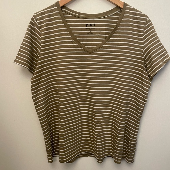 Pact V-Neck Softspun T-Shirt Size Large Olive Green White Stripes Organic Cotton - Picture 2 of 6